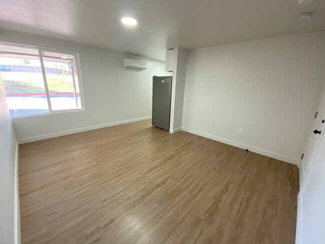 Foto del edificio - 404 E 5600 S