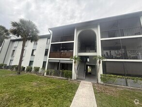 Building Photo - 1011 Green Pine Blvd