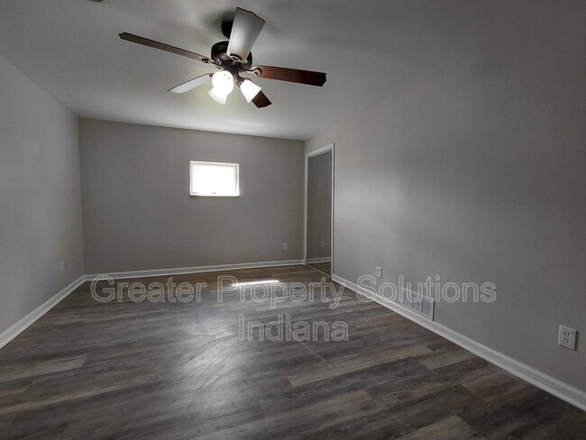 Foto del edificio - 8120 Kennedy Ave