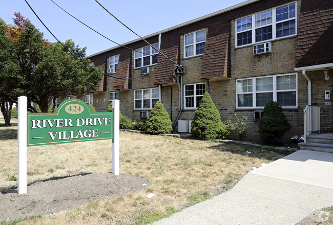 Building Photo - River Drive Village Apartments