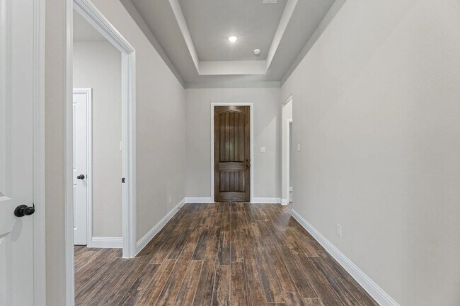 Foto del edificio - 2106 Briarwood Dr