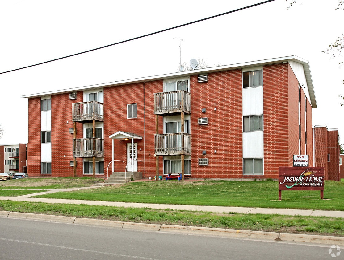 Primary Photo - Prairie Home Apartments