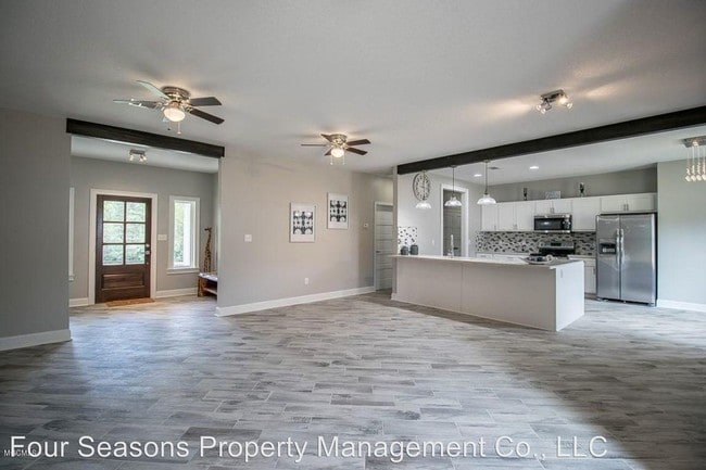 Building Photo - 5 br, 3 bath House - 19441 Robinson Road