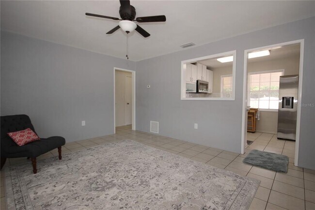 Foto del edificio - 1415 Hamlet Ave