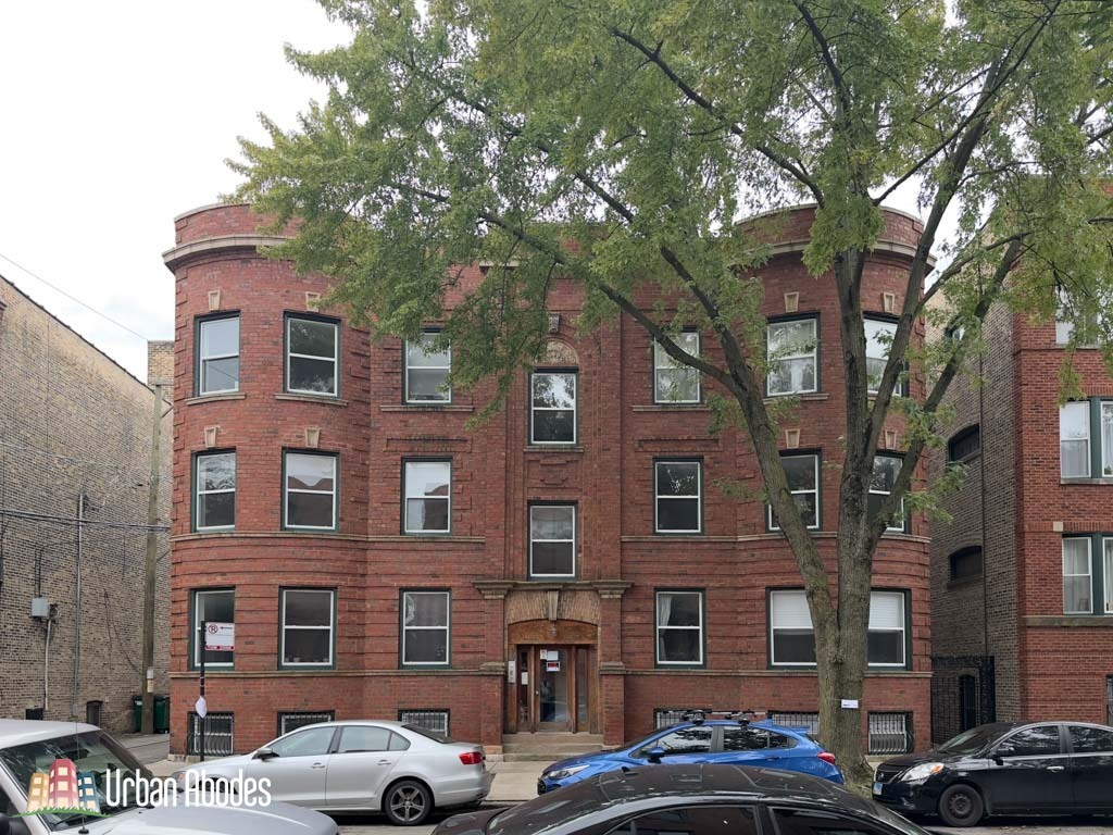 Primary Photo - 1515 W Cornelia Ave