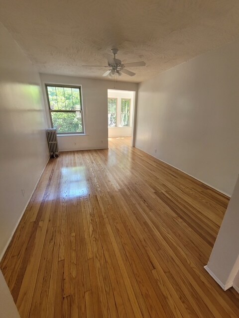 Foto del edificio - 2234 E 70th St