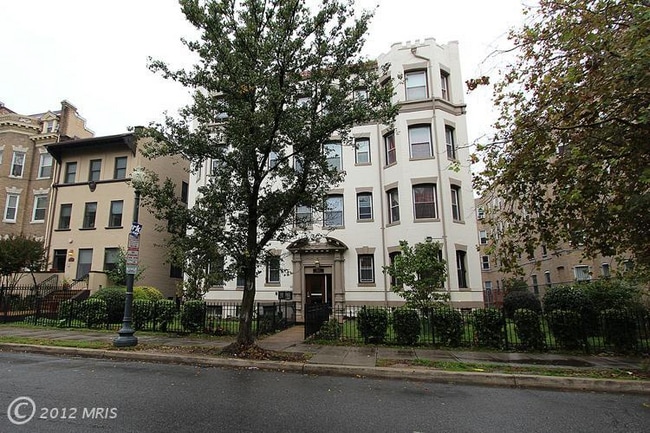 Building Photo - 1421 Columbia Rd NW
