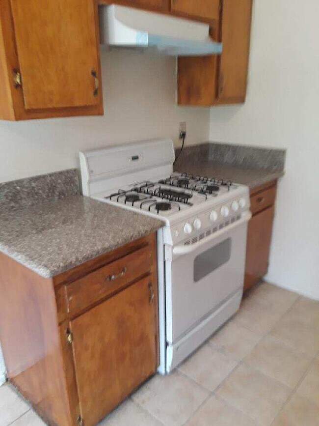 Foto del edificio - 4683 Canoga St