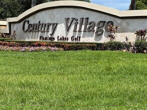 Building Photo - 1400 SW 124th Terrace