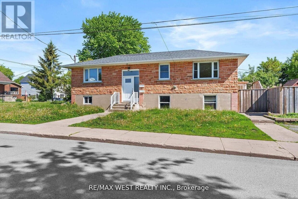 Primary Photo - 145 First Ave