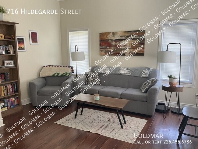 Photo du bâtiment - Single level home available in family friendly neighbourhood
