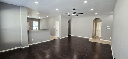 Building Photo - 21703 Sierra Long Dr