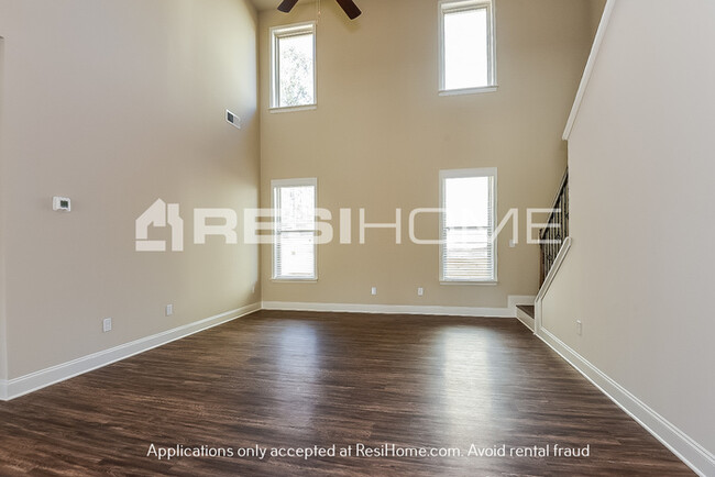 Building Photo - HOME FOR RENT!!
