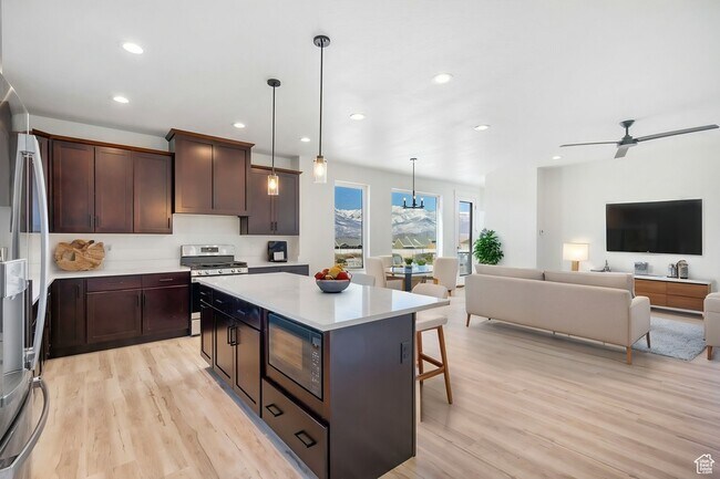 Foto del edificio - 1187 Lauren Ln