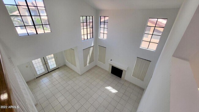 Building Photo - 4836 W Del Rio St