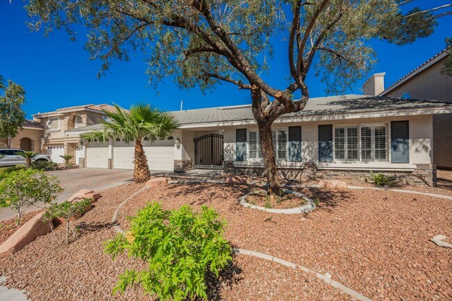 Foto del edificio - Gorgeous 1 Story Home in Gated Community