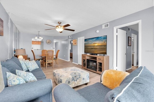 Building Photo - 175 116th Ave