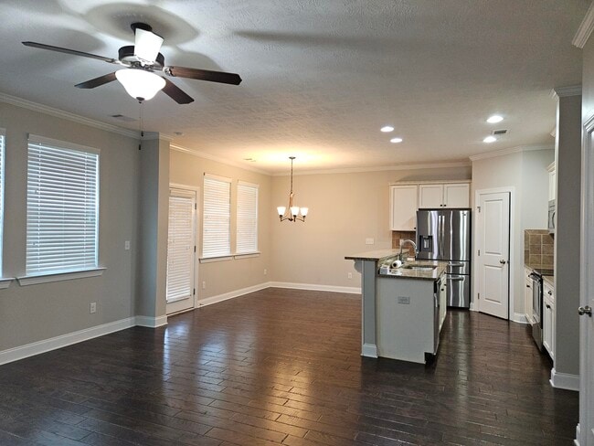 Foto del edificio - 905 Glenhaven Dr