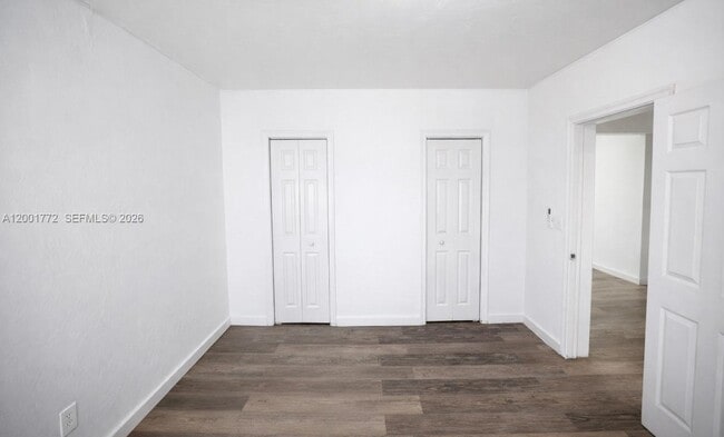 Building Photo - 7600 Dickens Ave