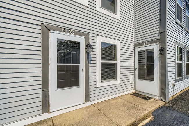 Building Photo - 6164 Fortin Ct