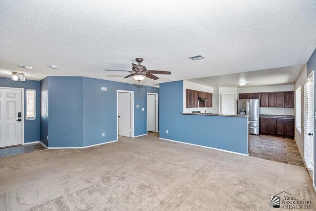 Foto del edificio - 1287 S Fresno Ave