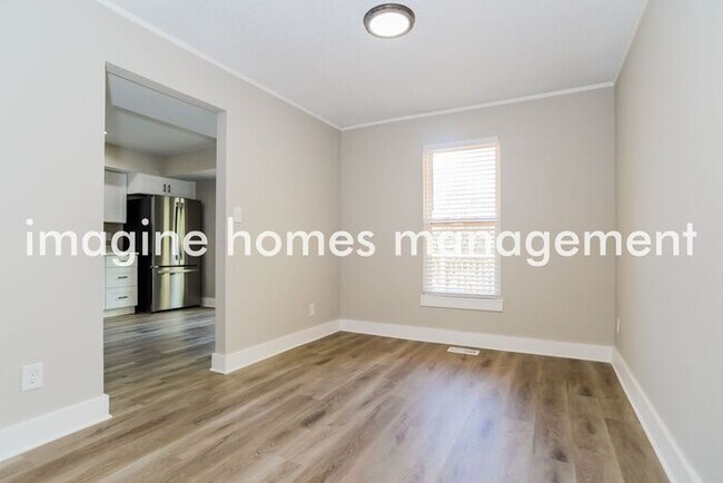Foto del edificio - 13904 S Sycamore St
