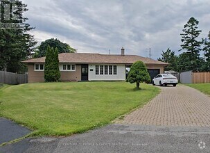 Building Photo - 504 Bader Ave
