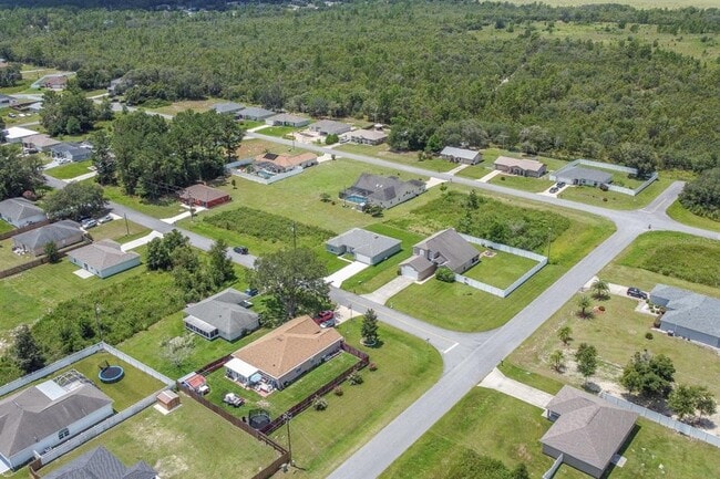 Building Photo - 4033 SW 139th St Rd