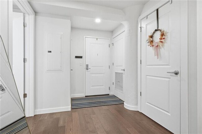 Foto del edificio - 2545 Penn Ave