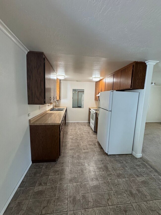 Foto del edificio - Canyonville 3 Bedroom 2 Bath with Garage a...