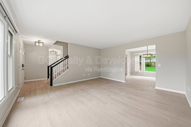 Foto del edificio - 1244 Pine Grove Ave