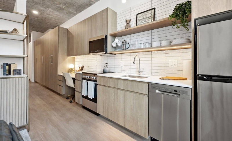 Photo - 225 W Huron St (Chicago, IL)