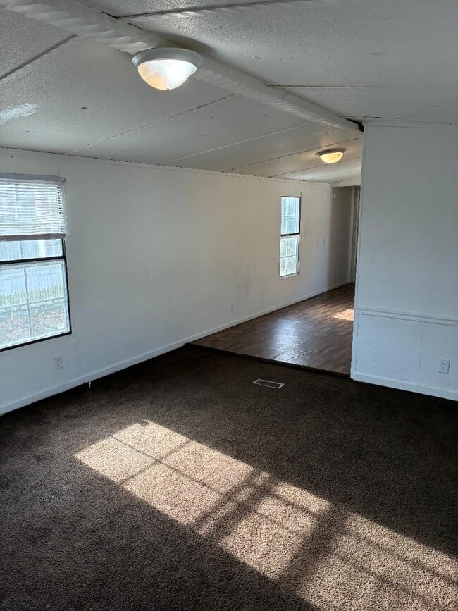 Building Photo - 2328 Sandy Ridge Dr