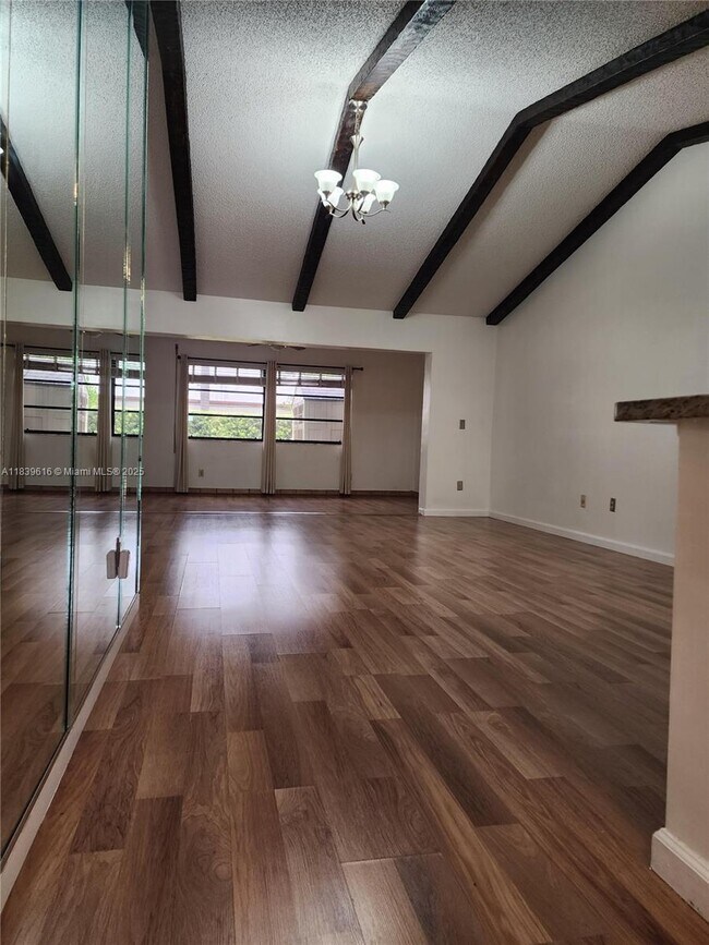 Foto del edificio - 8666 SW 114th Pl