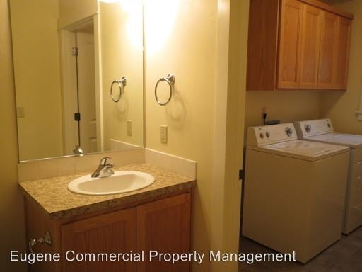 Building Photo - 1030 W 11th Ave