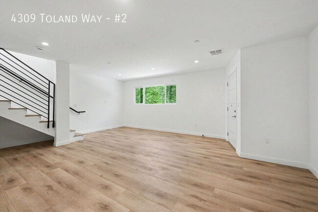 Foto del edificio - 4309 Toland Way