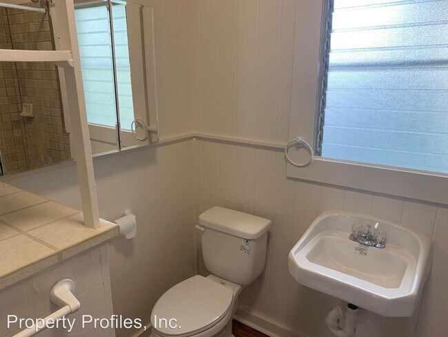 Building Photo - 4114 Kilauea Ave