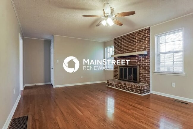 Building Photo - 3 Bedroom Pet-Friendly Home in BESSEMER, AL with Main Street Renewal