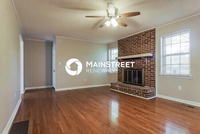 Foto del edificio - 3 Bedroom Pet-Friendly Home in BESSEMER, AL with Main Street Renewal