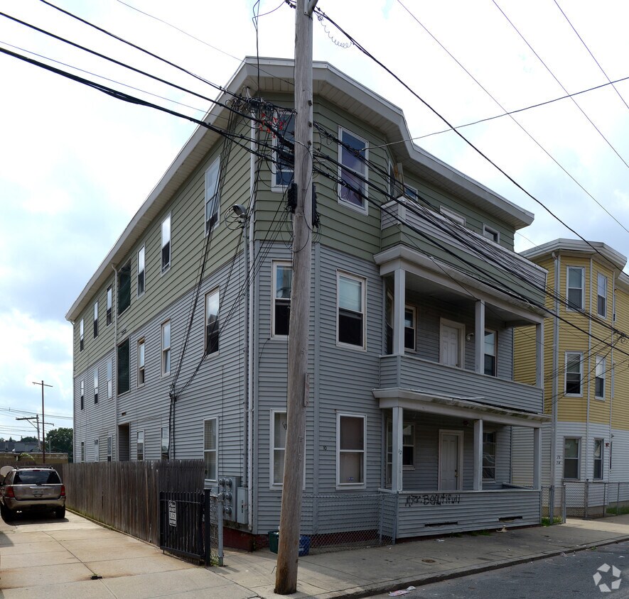 Primary Photo - 10-12 Monticello St