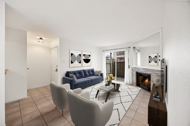 Building Photo - 2120 El Paseo St