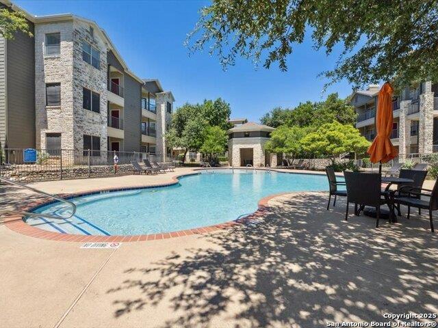 Foto principal - 2320 Gracy Farms Ln