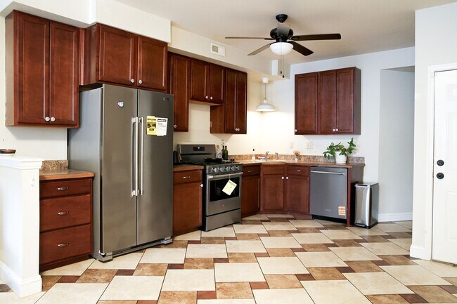Foto del edificio - Apartment in Reservoir Hill! - off street ...