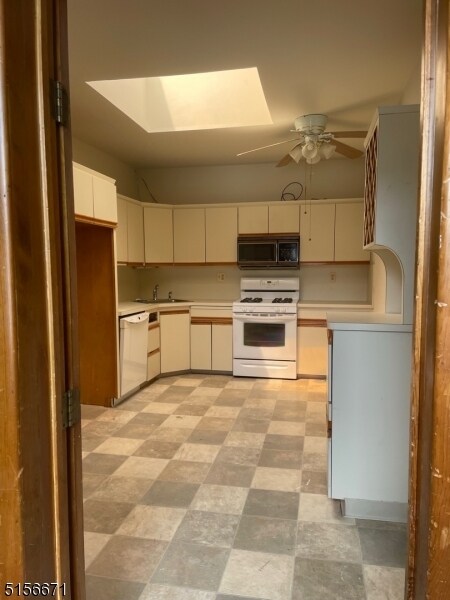 Building Photo - 202 Harrison Ave