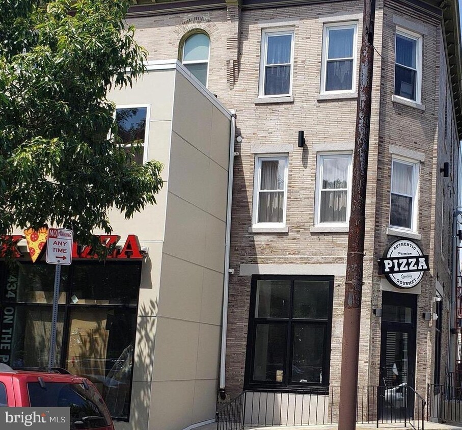 Primary Photo - 434 S 52nd St