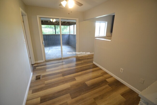 Foto del edificio - North College Hill 4 Bedroom with Covered ...
