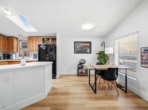 Building Photo - 11275 N 99th Ave