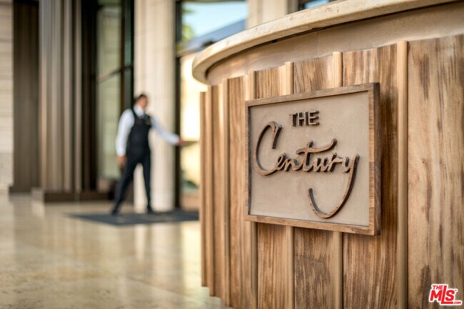 Foto del edificio - 1 W Century Dr