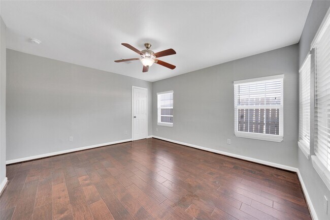 Building Photo - 4907 Marietta Ln