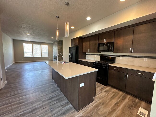 Building Photo - 9530 SW Anna Belle Ct
